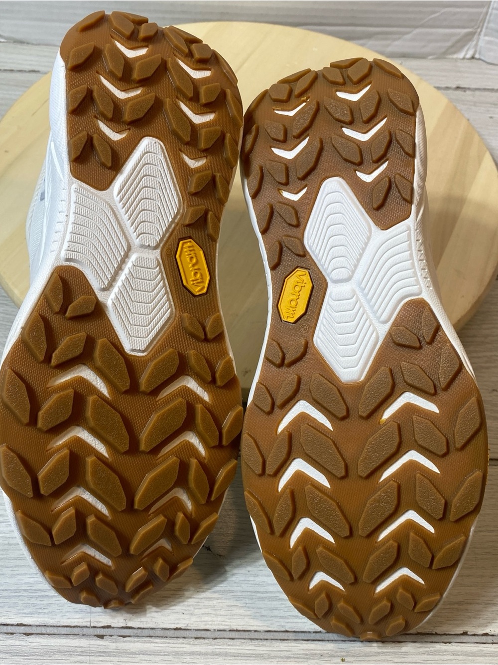 Hoka One One Transport White Gum Women’s Size 9B Trail Walking Shoes New - Picture 11 of 12